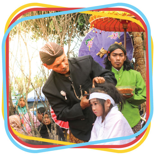 Mengenal Tradisi Potong Rambut Gimbal dan Festival Budaya di Dieng