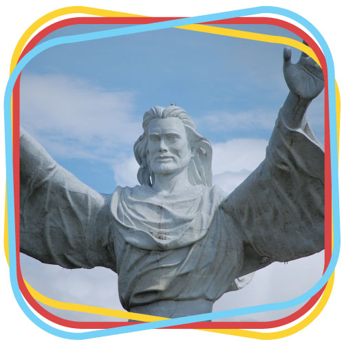 Pesona Monumen Yesus Memberkati: Menggugah Iman dan Menyuguhkan Panorama Indah
